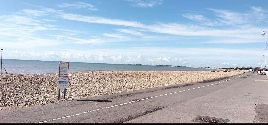 Guest Suite 50M From The Beach Bognor Regis Exterior foto